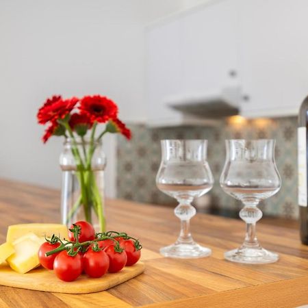 Apartamento Cor Do Mar - Sunny, Clean And Spacious Apartment With Sea View, In Alvor - Very Close Walking Distance To The Beach And Alvor Village エクステリア 写真