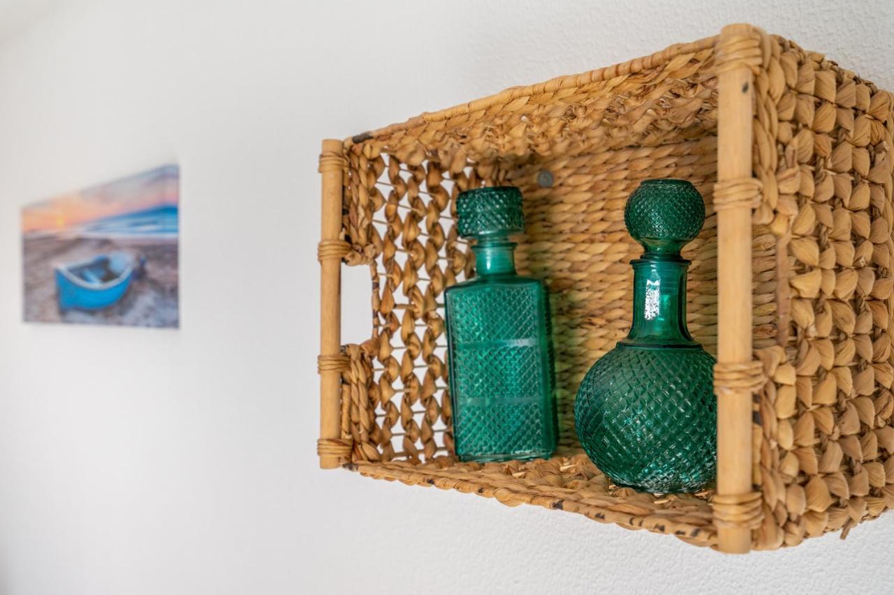 Apartamento Cor Do Mar - Sunny, Clean And Spacious Apartment With Sea View, In Alvor - Very Close Walking Distance To The Beach And Alvor Village エクステリア 写真