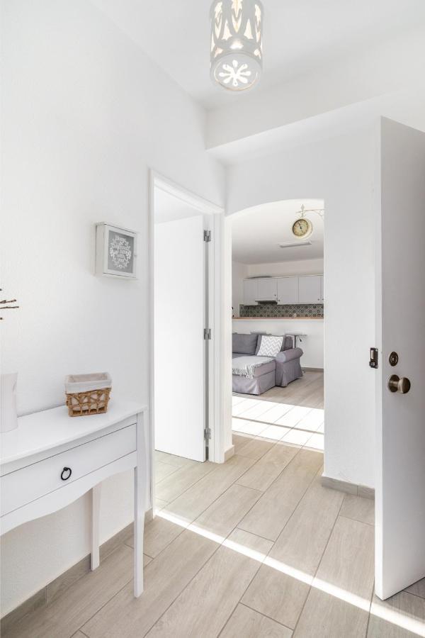 Apartamento Cor Do Mar - Sunny, Clean And Spacious Apartment With Sea View, In Alvor - Very Close Walking Distance To The Beach And Alvor Village エクステリア 写真