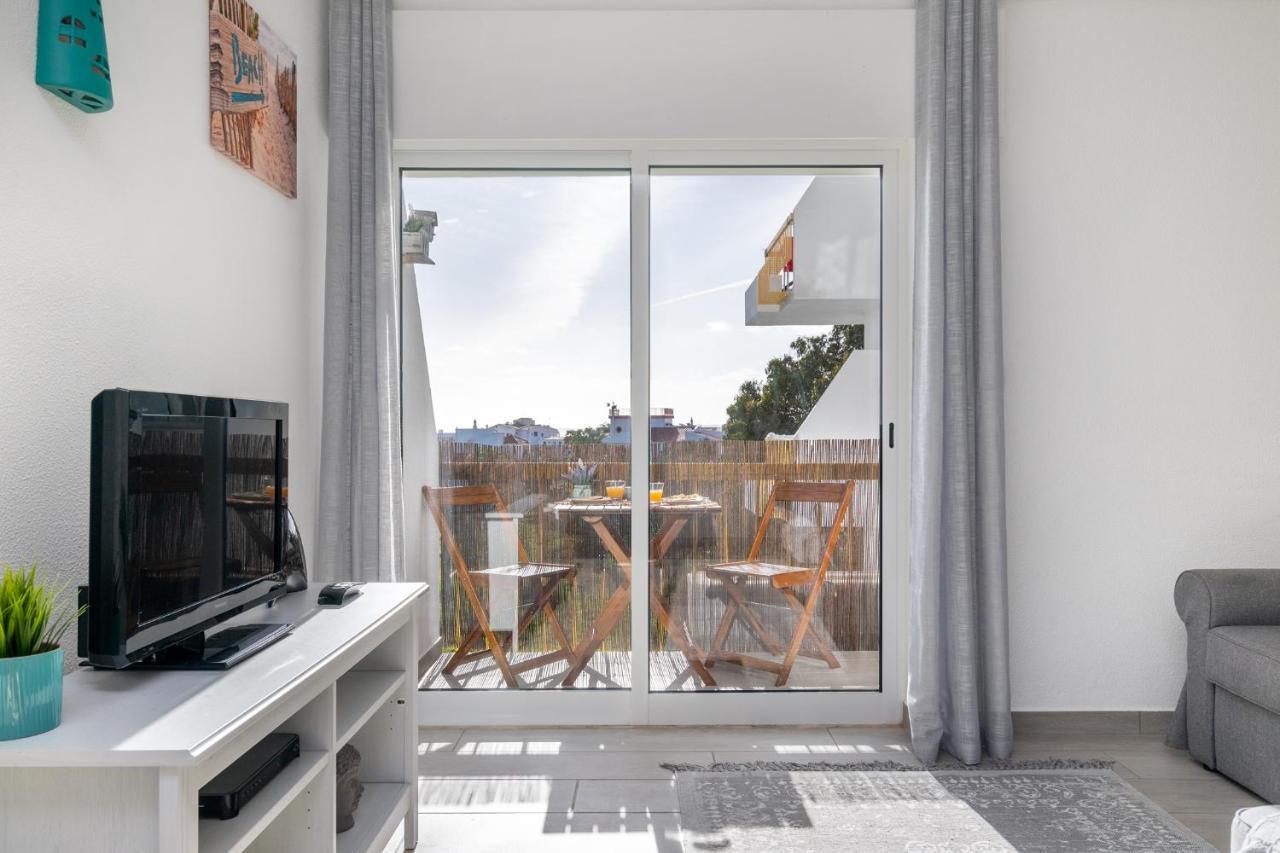 Apartamento Cor Do Mar - Sunny, Clean And Spacious Apartment With Sea View, In Alvor - Very Close Walking Distance To The Beach And Alvor Village エクステリア 写真