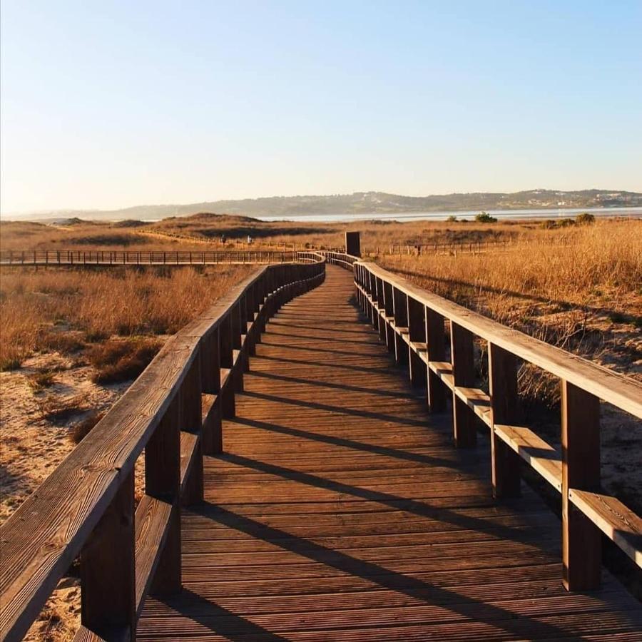 Apartamento Cor Do Mar - Sunny, Clean And Spacious Apartment With Sea View, In Alvor - Very Close Walking Distance To The Beach And Alvor Village エクステリア 写真
