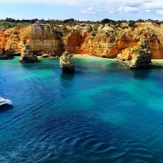Apartamento Cor Do Mar - Sunny, Clean And Spacious Apartment With Sea View, In Alvor - Very Close Walking Distance To The Beach And Alvor Village エクステリア 写真